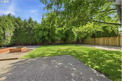 1639 Victorian Way, Eugene, OR 97401 - Photo 32