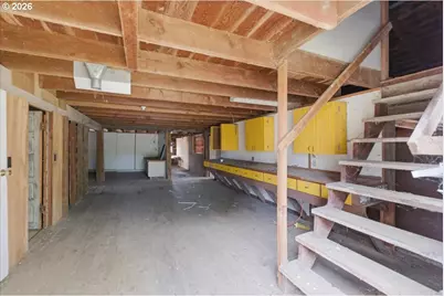 93419 River Rd, Junction City, OR 97448 - Photo 34