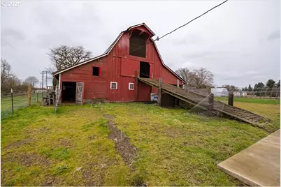 93419 River Rd, Junction City, OR 97448 - Photo 30
