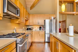 132 E Surfcrest Ave, Cannon Beach, OR 97110 - Photo 12