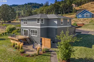 315 NW Wedrick Dr, White Salmon, WA 98672 - Photo 1