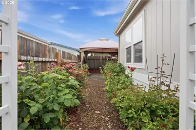 1000 S McKern Ct #123, Newberg, OR 97132 - Photo 38