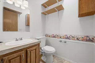 1000 S McKern Ct, Newberg, OR 97132 - Photo 22