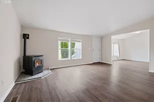 1000 S McKern Ct, Newberg, OR 97132 - Photo 10