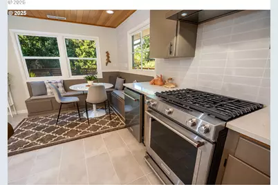 2015 Eastwood Ln, Eugene, OR 97401 - Photo 10