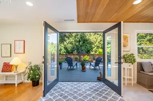 2015 Eastwood Ln, Eugene, OR 97401 - Photo 14