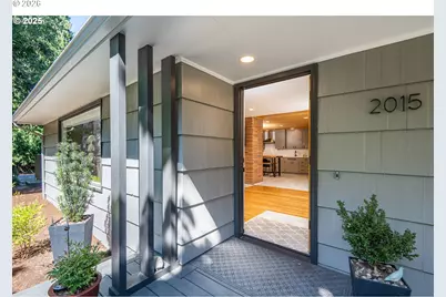 2015 Eastwood Ln, Eugene, OR 97401 - Photo 2