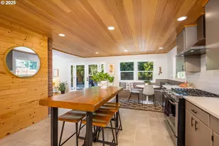 2015 Eastwood Ln, Eugene, OR 97401 - Photo 8