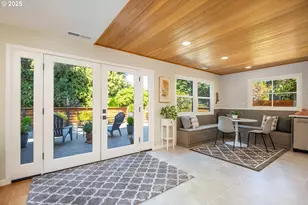 2015 Eastwood Ln, Eugene, OR 97401 - Photo 12