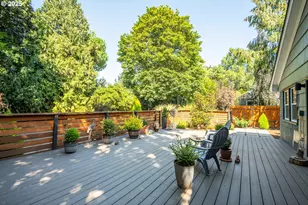 2015 Eastwood Ln, Eugene, OR 97401 - Photo 16