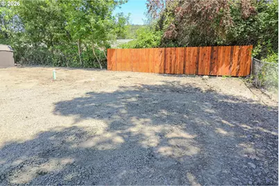 3817 Hooker Rd, Roseburg, OR 97470 - Photo 14
