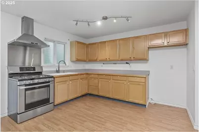 3379 NW Banff Dr, Portland, OR 97229 - Photo 26