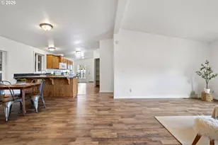 47554 Hansen St, Oakridge, OR 97463 - Photo 10