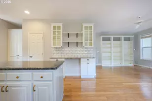 7632 SW Ruby Terrace, Portland, OR 97219 - Photo 8