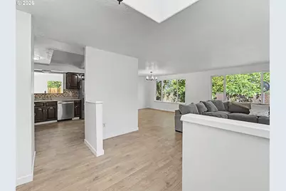 15893 NE Holladay St, Portland, OR 97230 - Photo 10