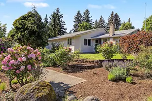 15893 NE Holladay St, Portland, OR 97230 - Photo 2