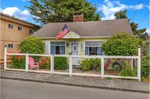 1061 S Downing St, Seaside, OR 97138 - Photo 1