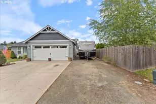 182 W Christy Ct, Yacolt, WA 98675 - Photo 2
