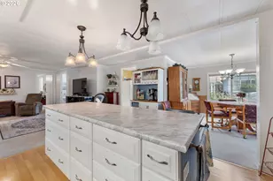 2511 SE River Rd, Hillsboro, OR 97123 - Photo 16