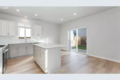 2006 Aspen Ln, Forest Grove, OR 97116 - Photo 10