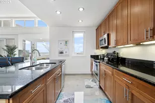 105 NW 23rd Ave, Rockaway Beach, OR 97136 - Photo 18