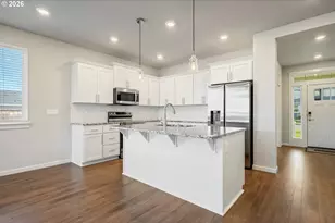 1935 Schneiter Dr, Longview, WA 98632 - Photo 10