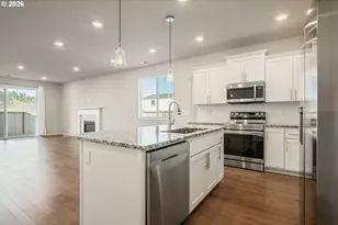 1935 Schneiter Dr, Longview, WA 98632 - Photo 8