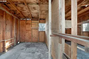 2014 NE Galloway St, McMinnville, OR 97128 - Photo 42