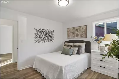 2014 NE Galloway St, McMinnville, OR 97128 - Photo 28