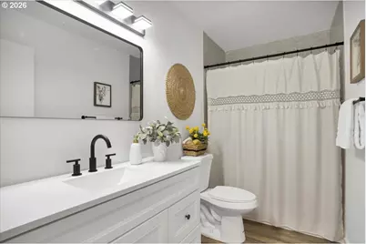 2014 NE Galloway St, McMinnville, OR 97128 - Photo 24