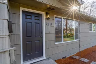 2014 NE Galloway St, McMinnville, OR 97128 - Photo 4