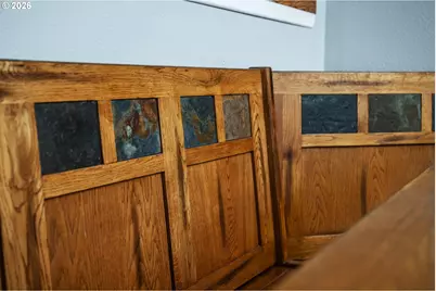 9006 SE Clay St, Portland, OR 97216 - Photo 12