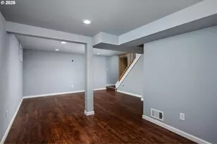 9006 SE Clay St, Portland, OR 97216 - Photo 28