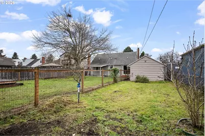 9006 SE Clay St, Portland, OR 97216 - Photo 40