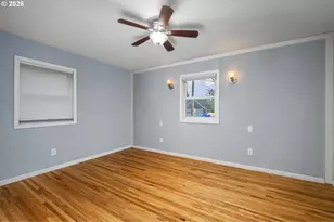 9006 SE Clay St, Portland, OR 97216 - Photo 16