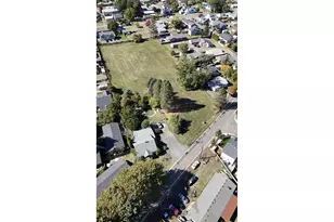 917 S Wynooski St, Newberg, OR 97132 - Photo 26
