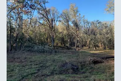 1 NE Pearce Rd #1, Roseburg, OR 97470 - Photo 10