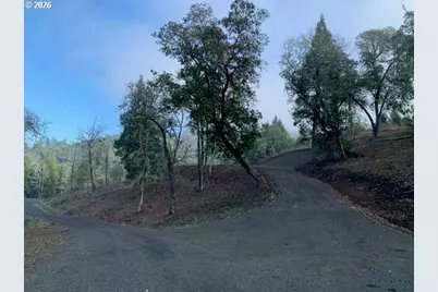 1 NE Pearce Rd #1, Roseburg, OR 97470 - Photo 2