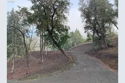 1 NE Pearce Rd #1, Roseburg, OR 97470 - Photo 1