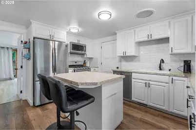 32005 Scappoose Vernonia Hwy, Scappoose, OR 97056 - Photo 8