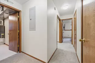 16553 NE Fargo Cir, Portland, OR 97230 - Photo 30