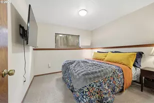 16553 NE Fargo Cir, Portland, OR 97230 - Photo 32