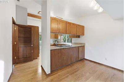 16553 NE Fargo Cir, Portland, OR 97230 - Photo 18