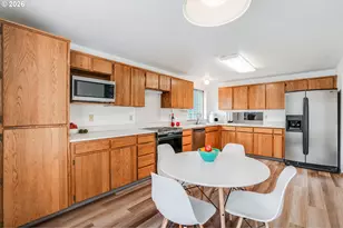 906 SE 121st Ave, Vancouver, WA 98683 - Photo 4