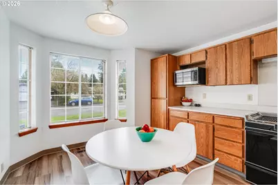 906 SE 121st Ave, Vancouver, WA 98683 - Photo 8