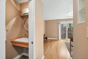 4934 NE 32nd Pl, Portland, OR 97211 - Photo 4