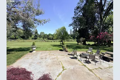 3356 Fisher Rd, Roseburg, OR 97471 - Photo 14