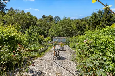 3356 Fisher Rd, Roseburg, OR 97471 - Photo 42