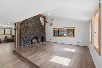 40875 Peoples Dr, Lebanon, OR 97355 - Photo 10