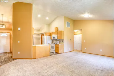 1614 SW 3rd St, Pendleton, OR 97801 - Photo 6